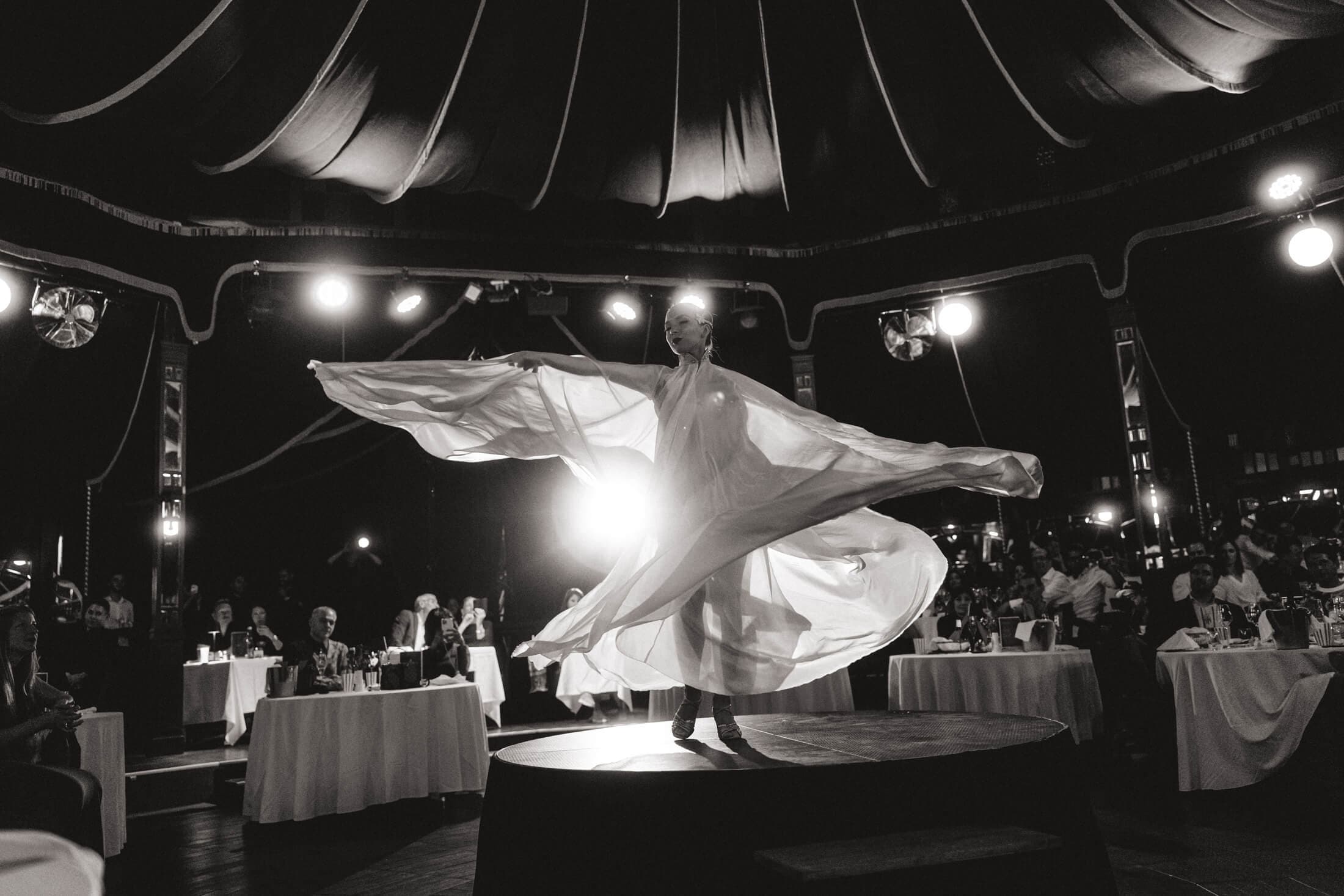 Cirque Rouge