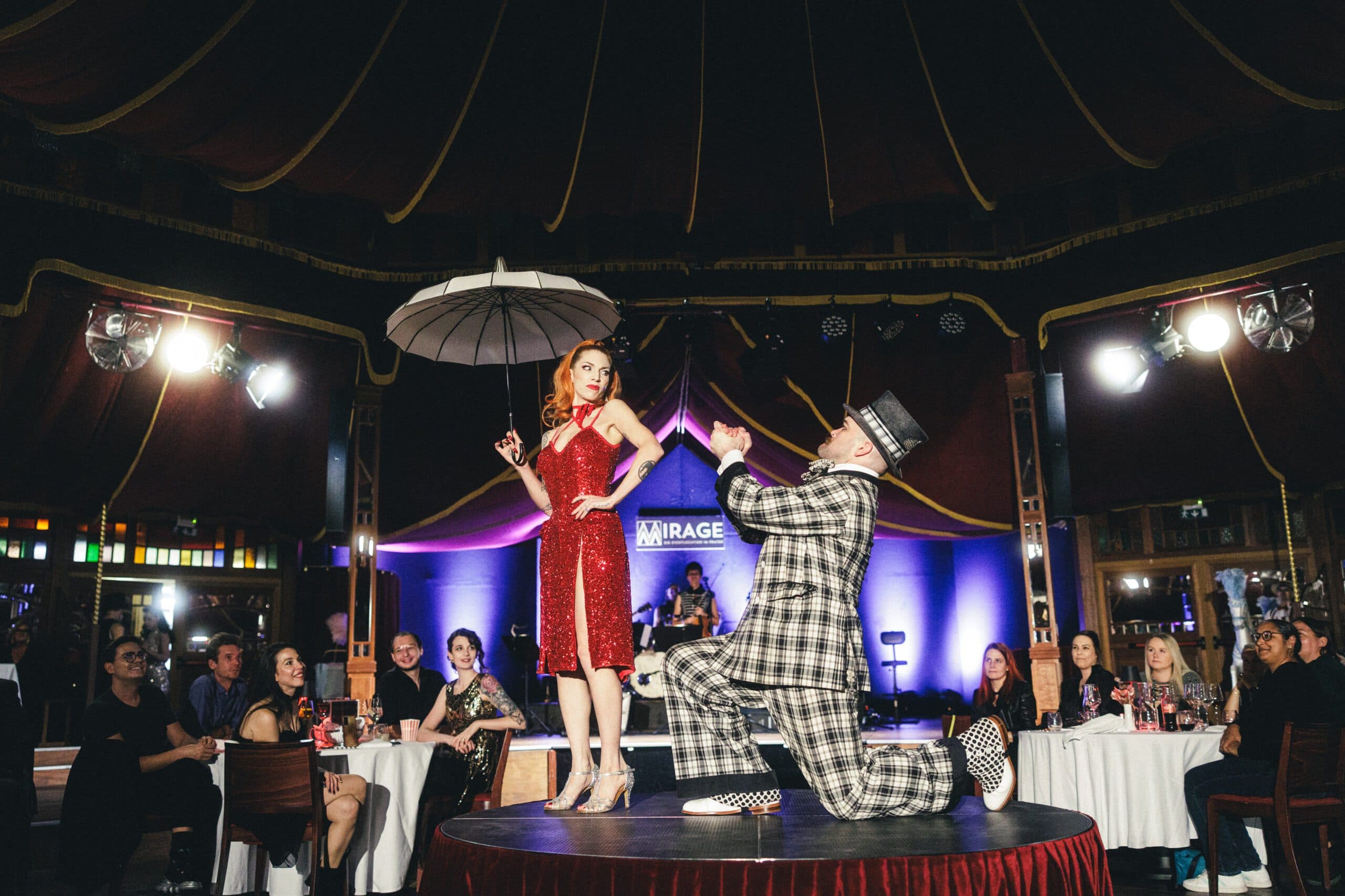 Burlesque – The art of stylish seduction 25