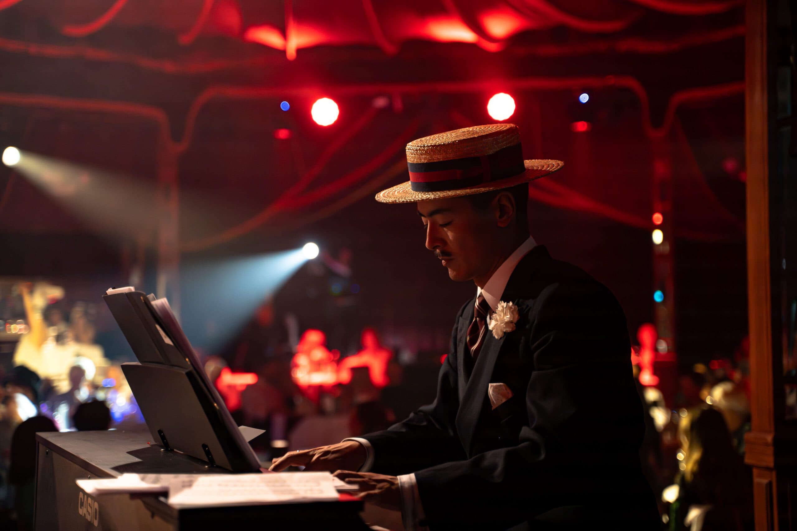 Burlesque Dinner Shows at the Mirage 3