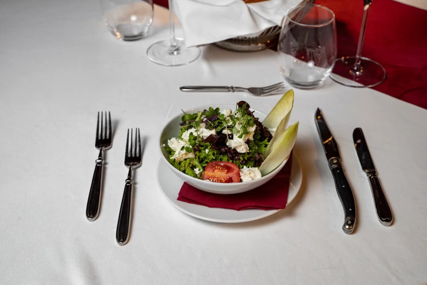 Starter – Mozzarella balls on basil salad